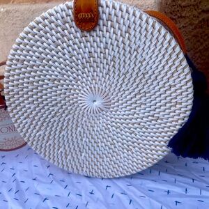 White Rattan Round Straw handbag
